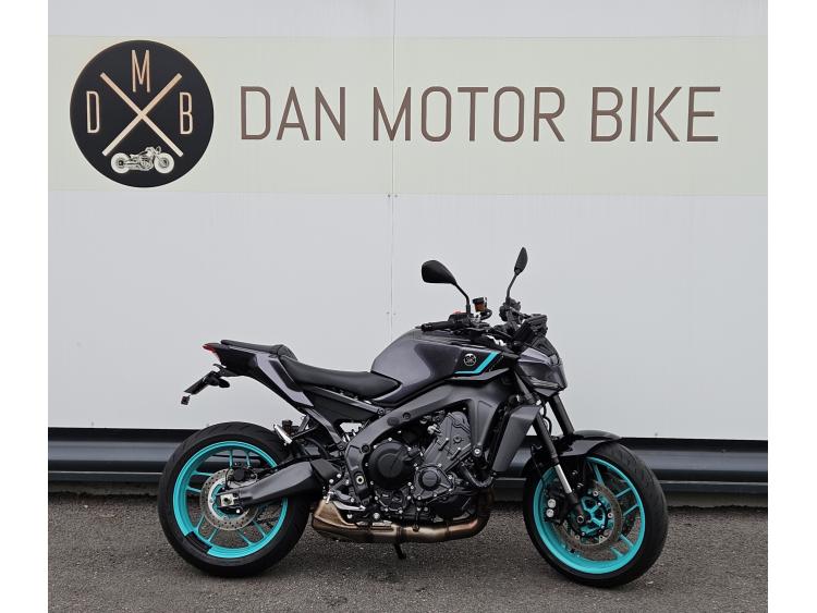 YAMAHA MT-09