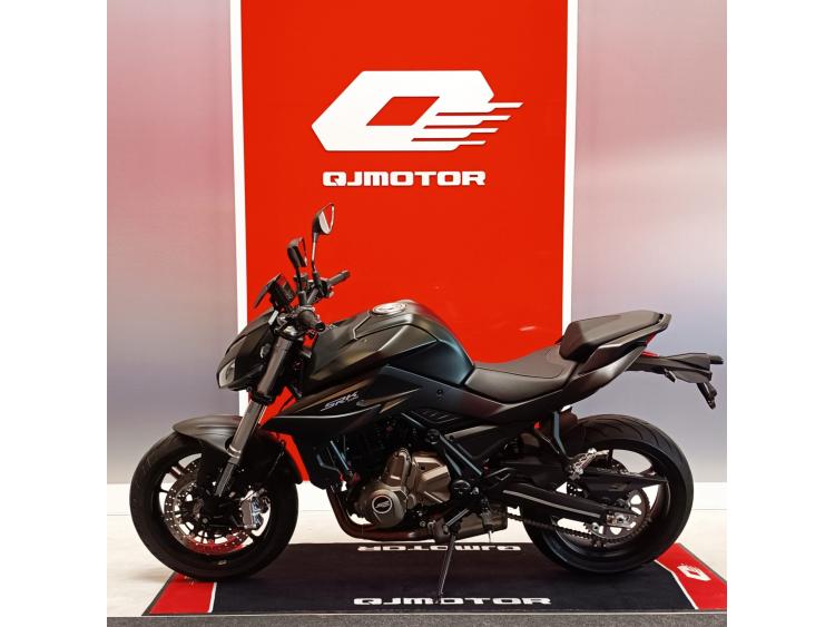 QJ MOTOR SRK 700