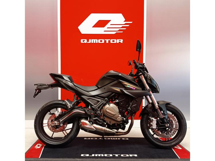 QJ MOTOR SRK 700