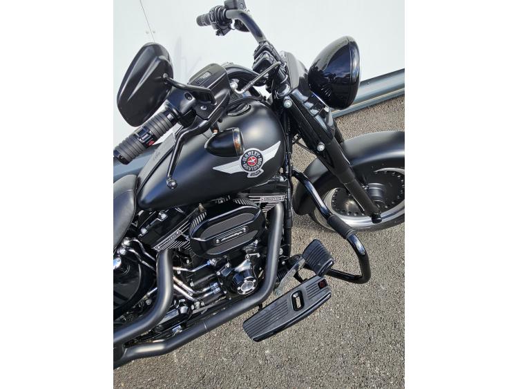 HARLEY-DAVIDSON SOFTAIL FAT BOY 1800 S