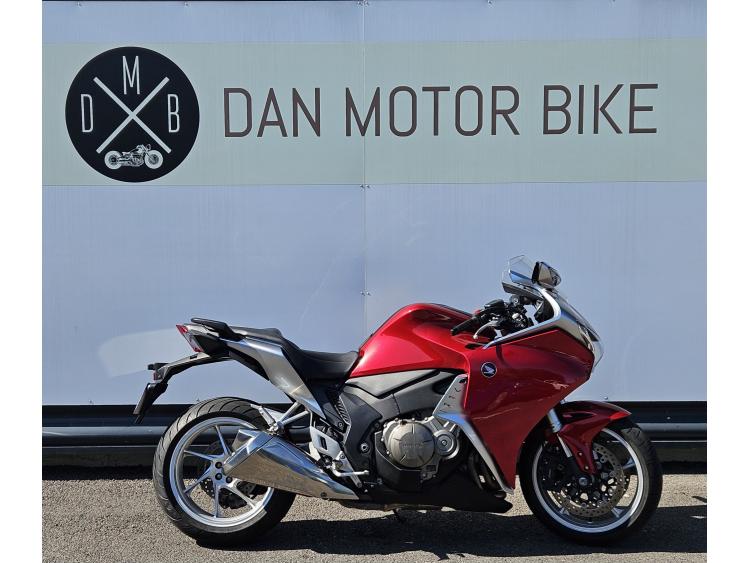 HONDA VFR 1200
