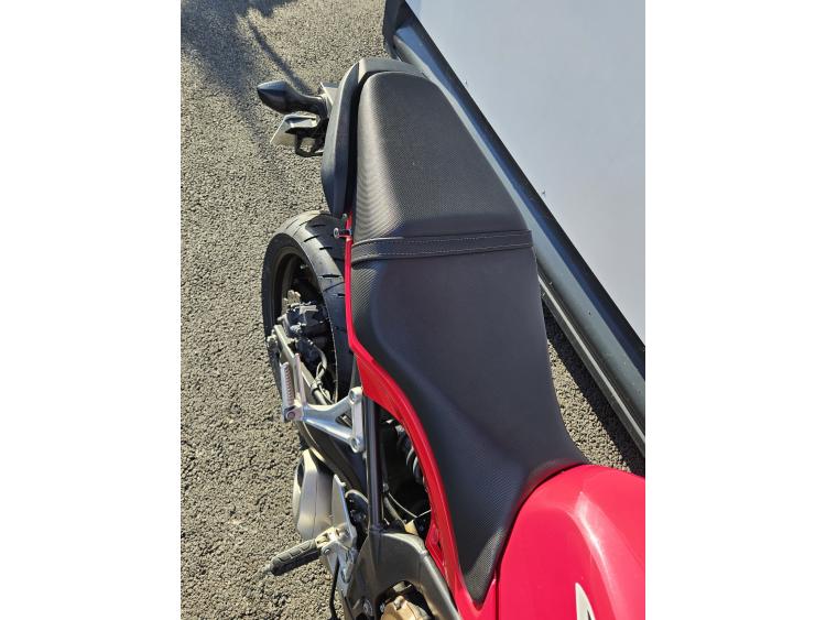 HONDA CBR 650 F