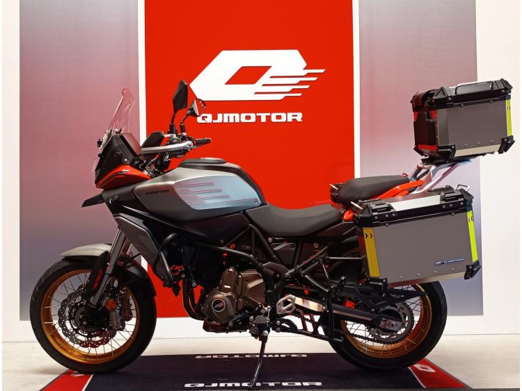 QJ MOTOR SRT 700 X TOURING