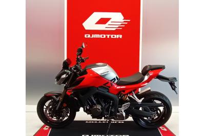 QJ MOTOR SRK800 R
