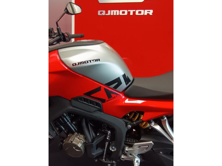 QJ MOTOR SRK800 R
