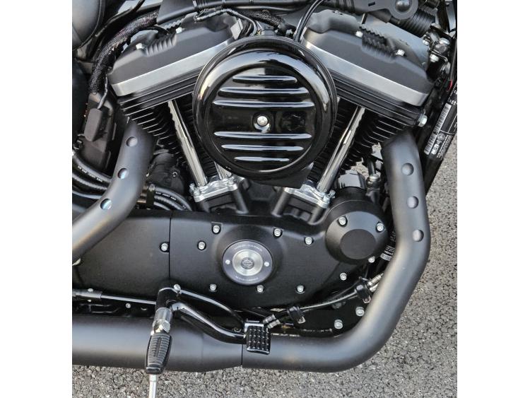 HARLEY-DAVIDSON SPORTSTER IRON 883