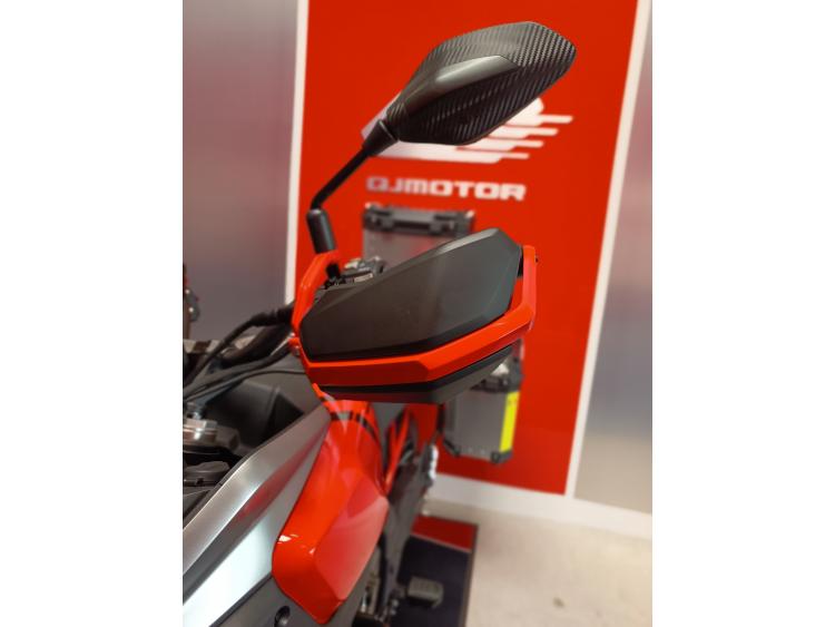 QJ MOTOR SRT 600 SX
