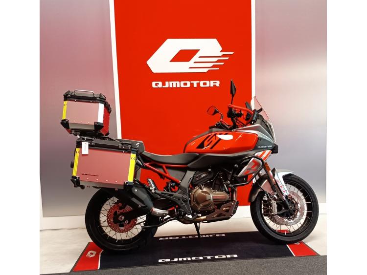 QJ MOTOR SRT 600 SX