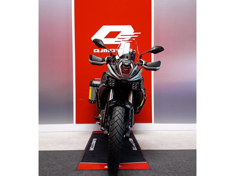 QJ MOTOR SRT 600 SX Touring