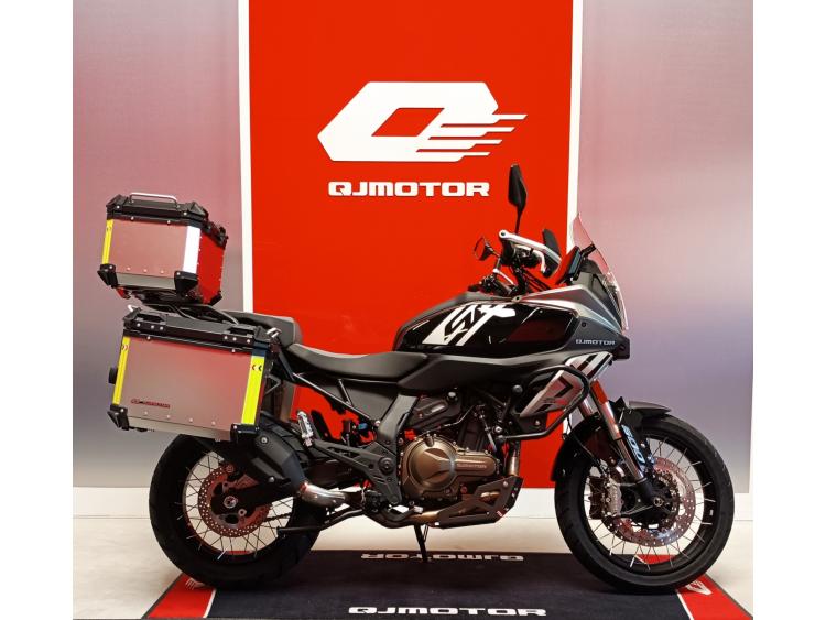 QJ MOTOR SRT 600 SX Touring