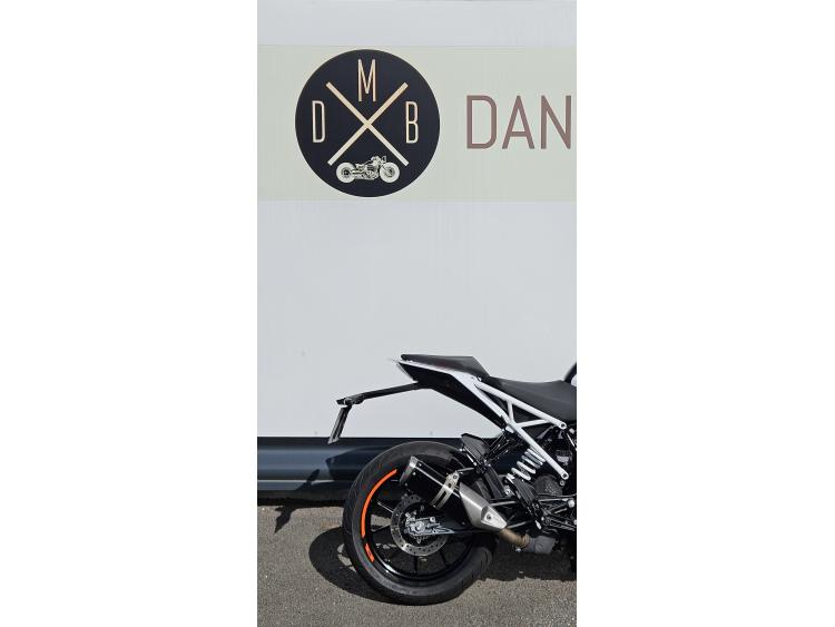 125 DUKE