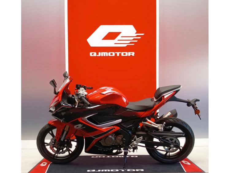 QJ MOTOR SRK 125 R