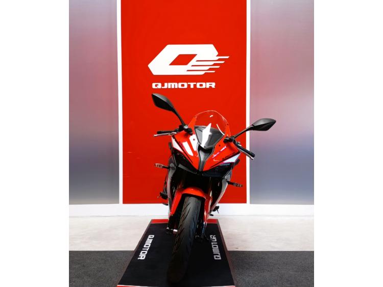 QJ MOTOR SRK 125 R