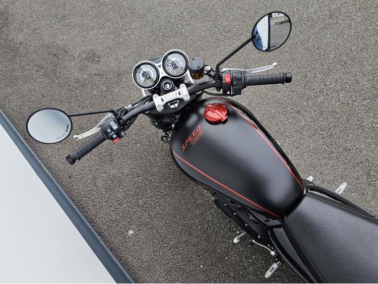 TRIUMPH SPEED TWIN 1200
